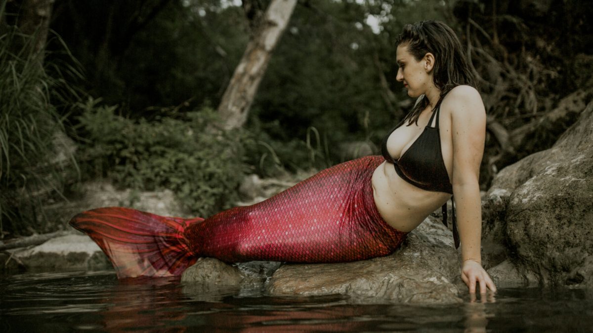 Mermaid Tail Suntail Review and Discount Code